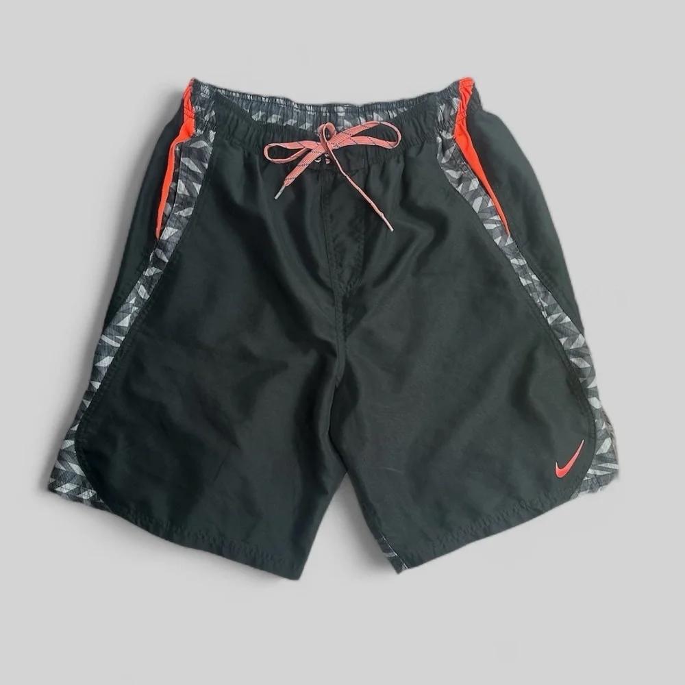 Nike Swim Trunks Mens Medium Black Gray Neon Orange Mesh Lined Board Shorts